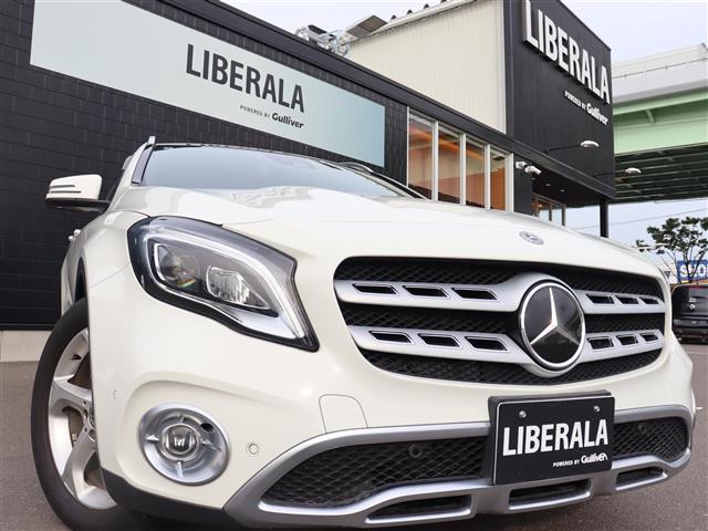 Mercedes-Benz GLA-Class 12