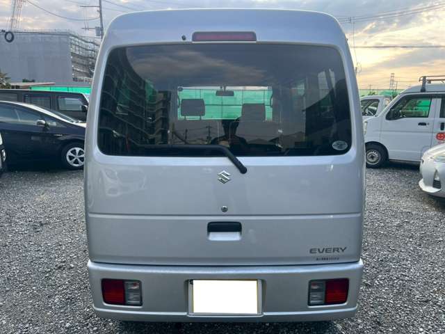 Suzuki Every 12