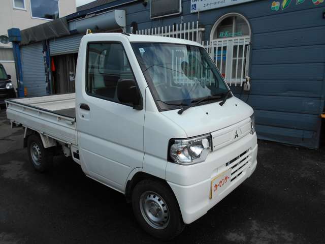 Mitsubishi Minicab Truck 2