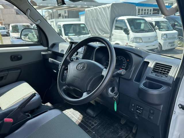 Toyota Town Ace Van 7