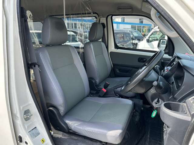 Toyota Town Ace Van 8