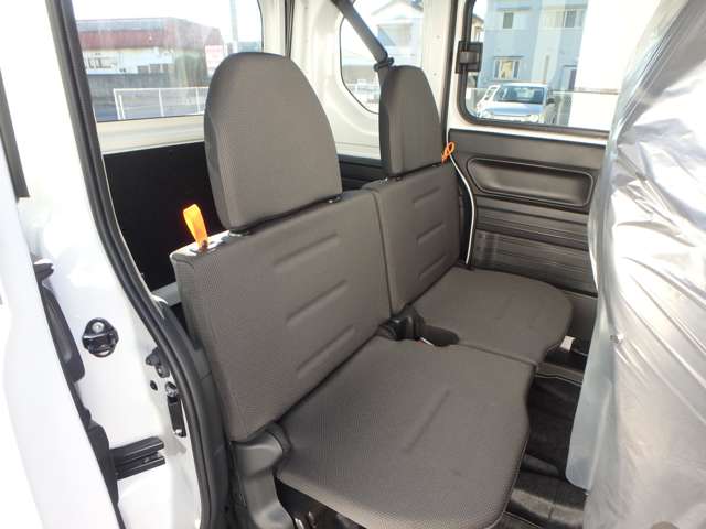 Honda N-VAN 12