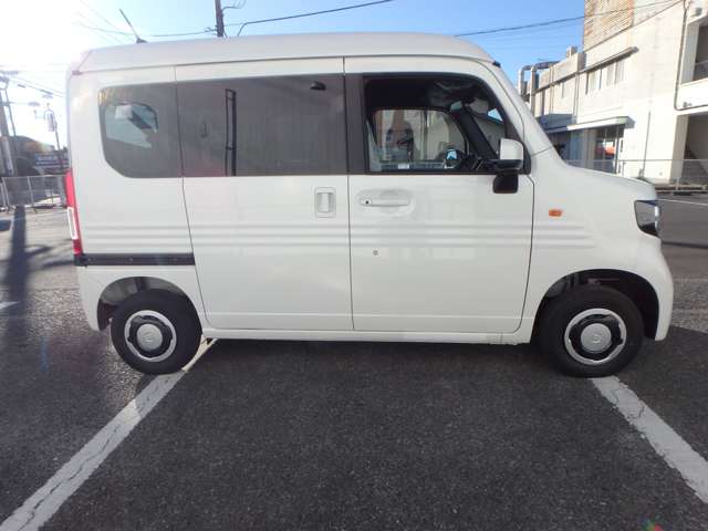 Honda N-VAN 8