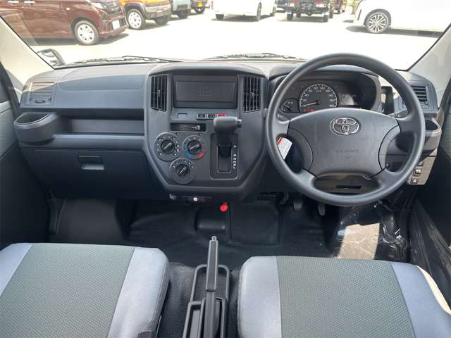 Toyota Town Ace Van 11
