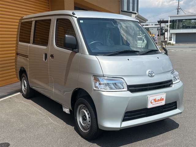 Toyota Town Ace Van 4