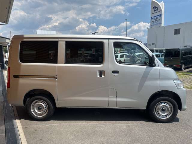 Toyota Town Ace Van 5