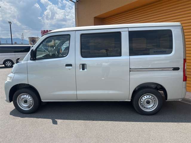 Toyota Town Ace Van 10