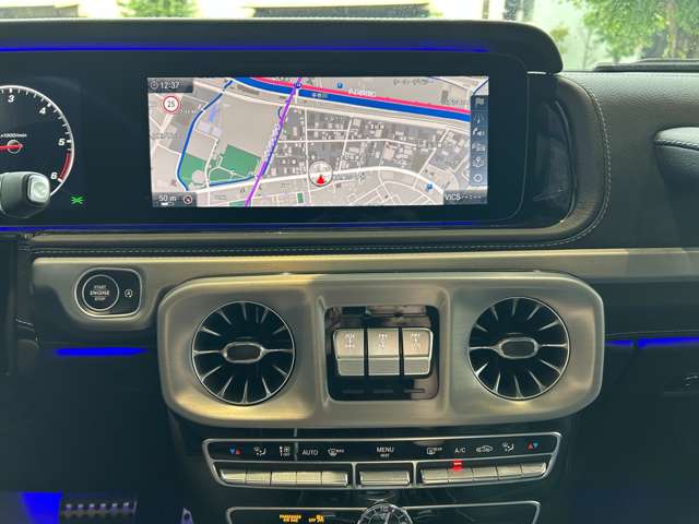 Mercedes-Benz G-Class 10