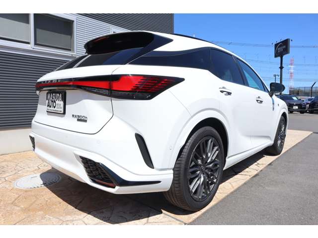 Lexus RX 7