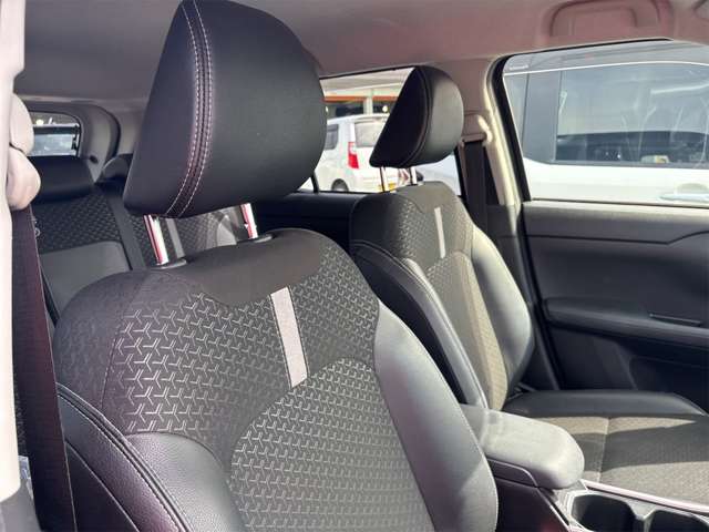 Daihatsu Rocky 11