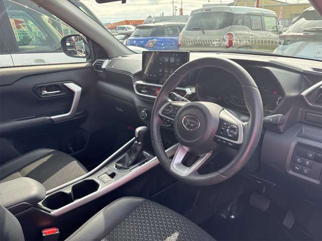 Daihatsu Rocky 12