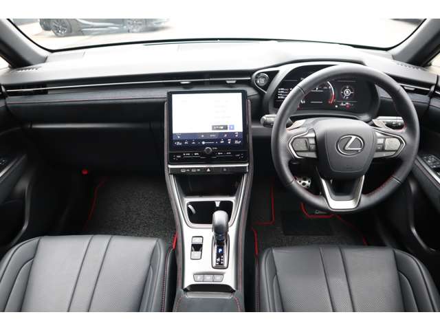 Lexus LBX 8