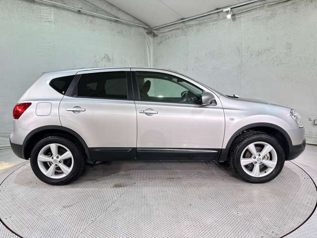 Nissan Dualis 4