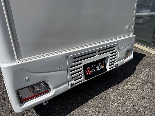 Daihatsu Atrai 11