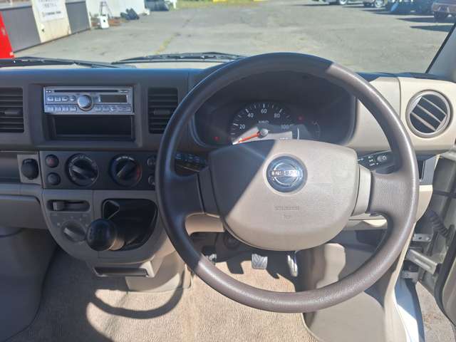 Nissan NV100 Clipper 11