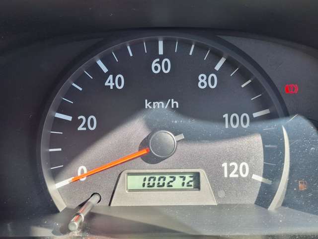Nissan NV100 Clipper 12