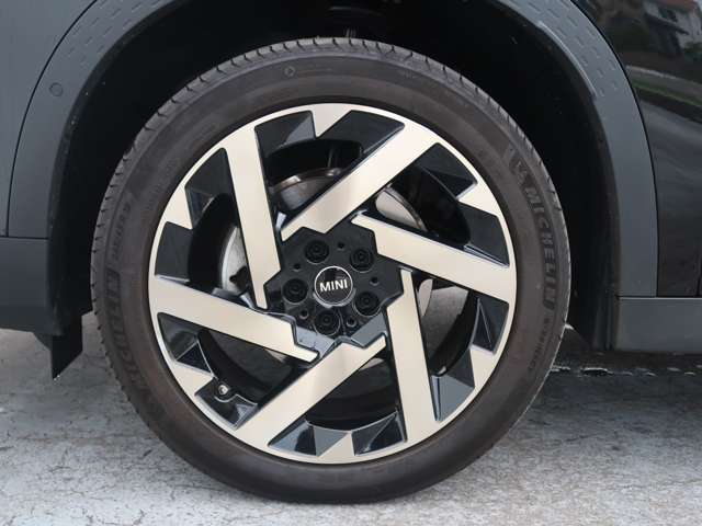 MINI Countryman 9