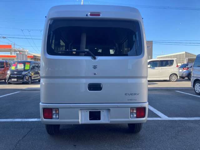 Suzuki Every 6