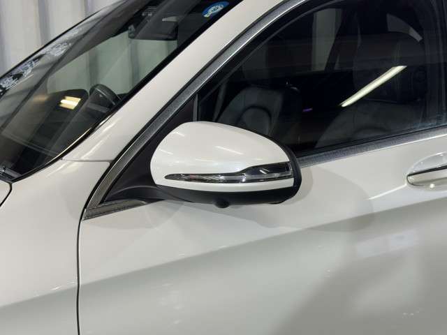 Mercedes-Benz GLC 8