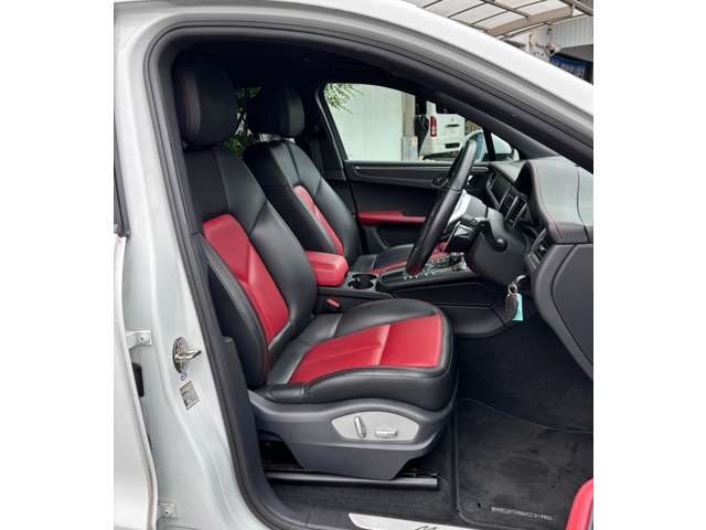 Porsche Macan 11