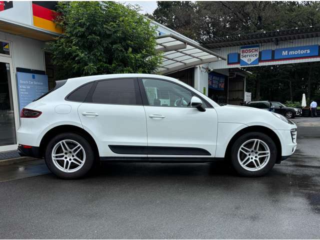 Porsche Macan 3