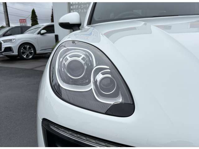 Porsche Macan 10