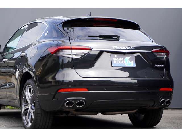 Maserati Levante 12