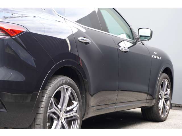 Maserati Levante 10