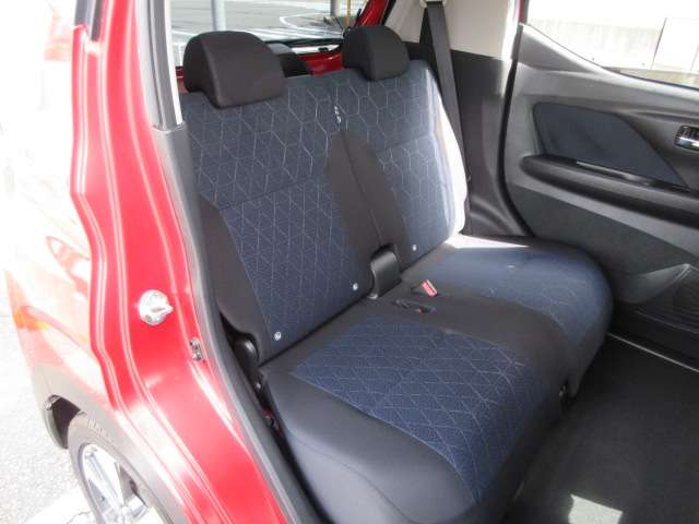 Mitsubishi eK X 11