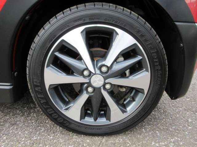 Mitsubishi eK X 9