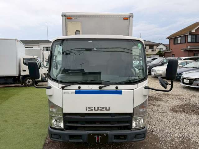 Isuzu Elf 3
