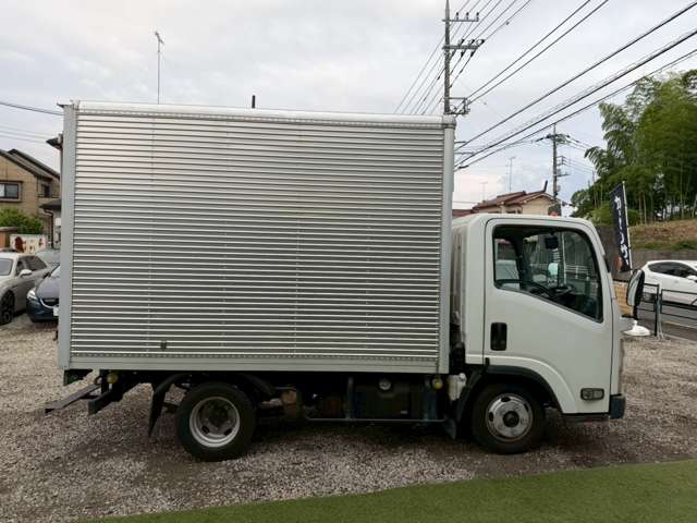 Isuzu Elf 9