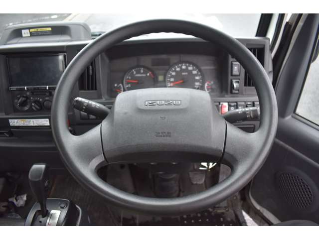 Isuzu Elf 5