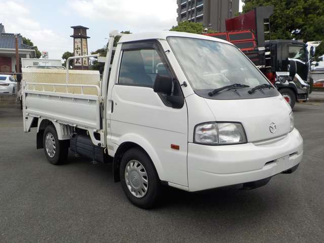 Mazda Bongo Truck 3