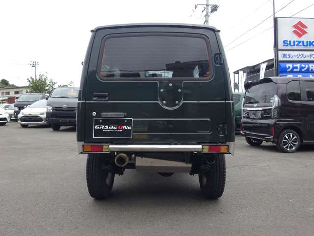 Suzuki Jimny 6