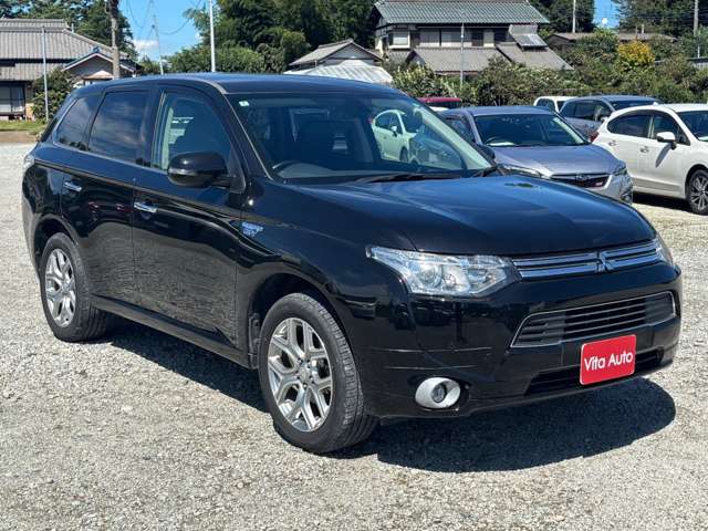 Mitsubishi Outlander PHEV 4