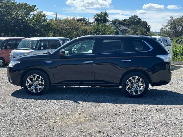 Mitsubishi Outlander PHEV 10