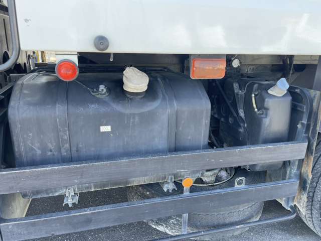 Mitsubishi Fuso Super Great 11