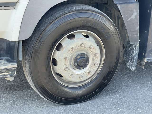 Mitsubishi Fuso Super Great 9