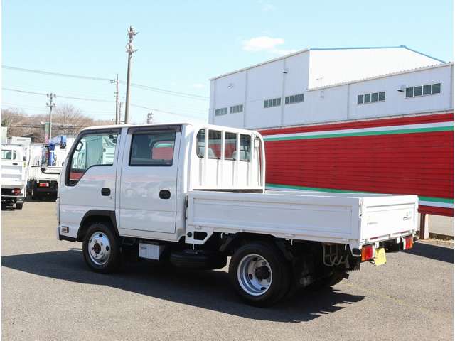 Isuzu Elf 11