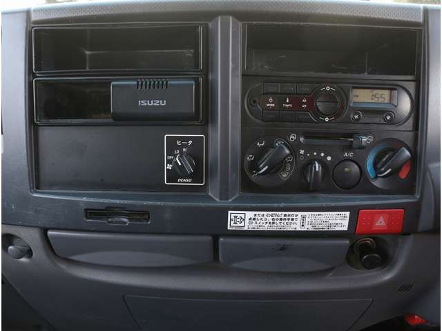 Isuzu Elf 2