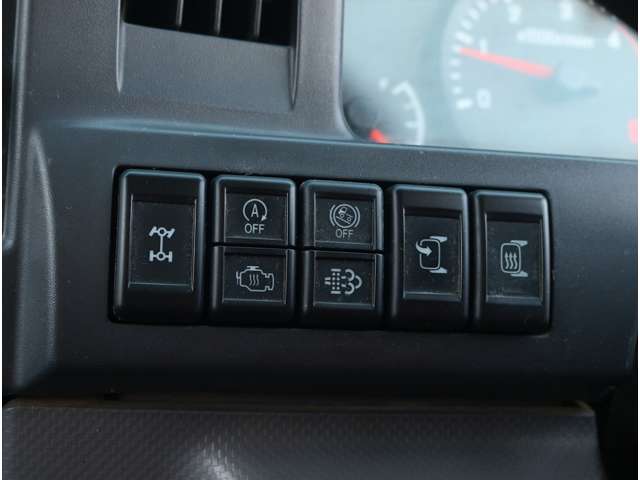 Isuzu Elf 3