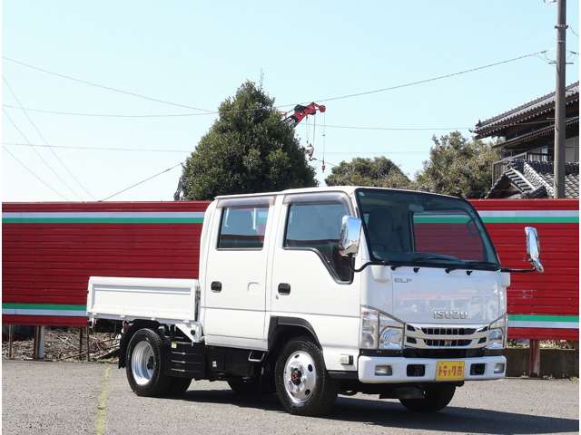 Isuzu Elf 7