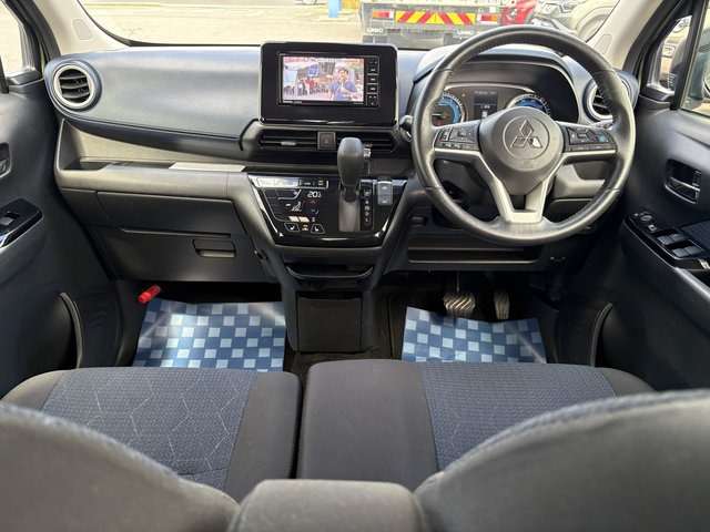 Mitsubishi eK X 8