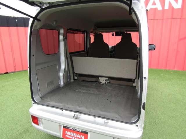 Nissan NV100 Clipper 11