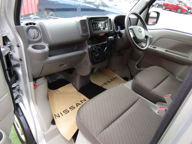 Nissan NV100 Clipper 9