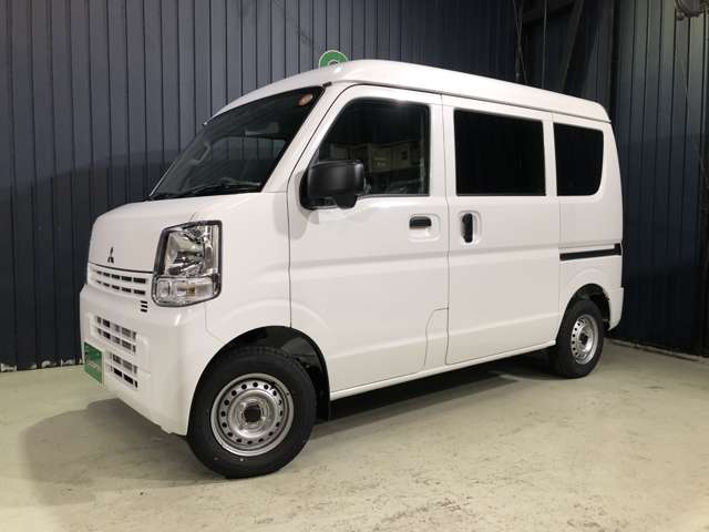 Mitsubishi Minicab Van 5
