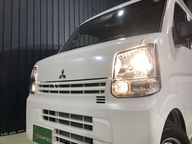 Mitsubishi Minicab Van 9