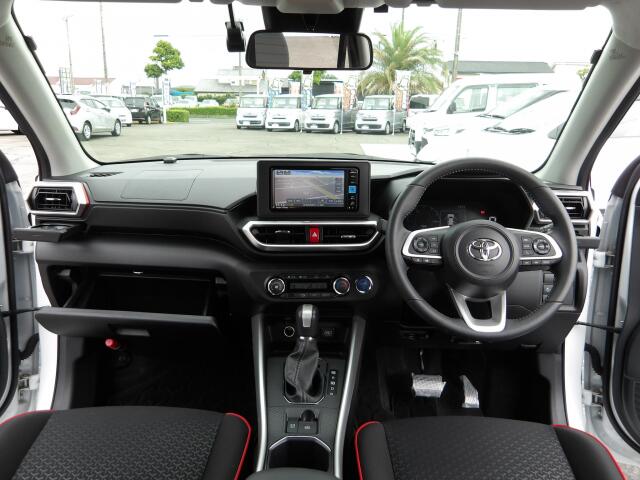 Toyota Raize 6