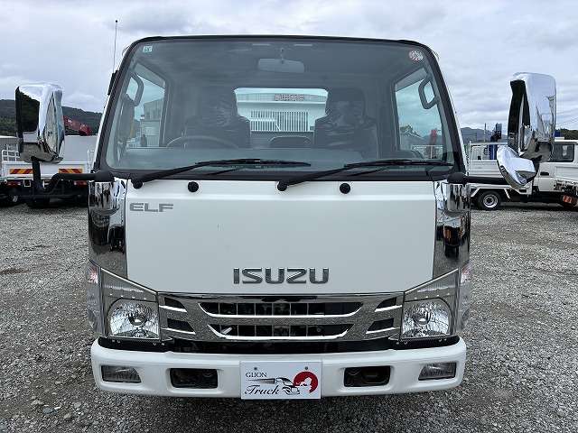 Isuzu Elf 2
